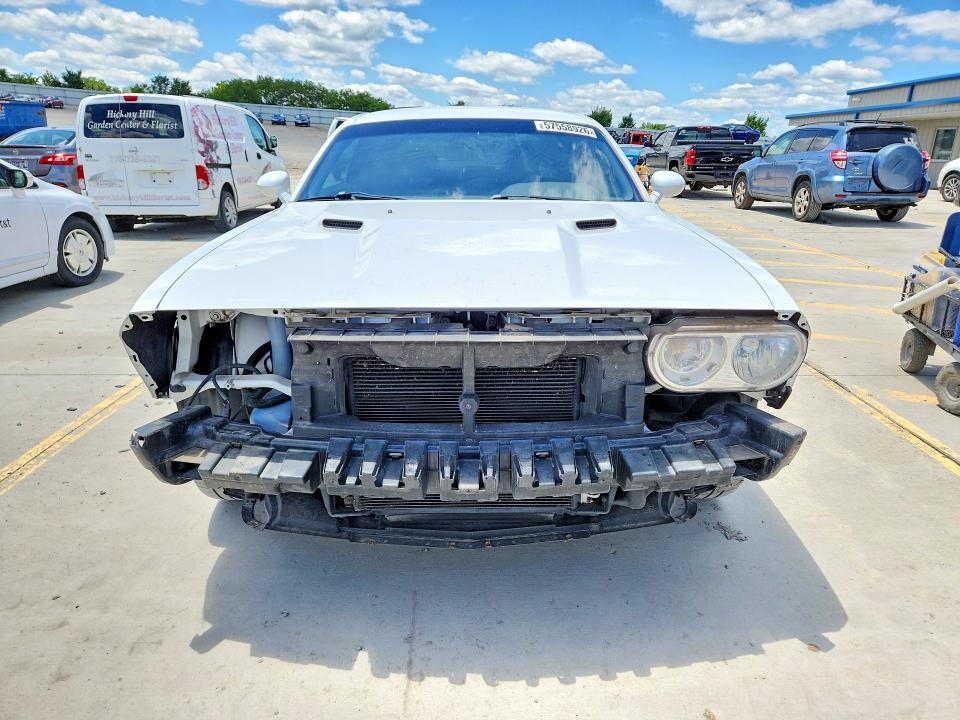 57558926 :رقم المزاد ، 2B3CJ4DVXAH323333 vin ، 2010 Dodge Challenger مزاد بيع