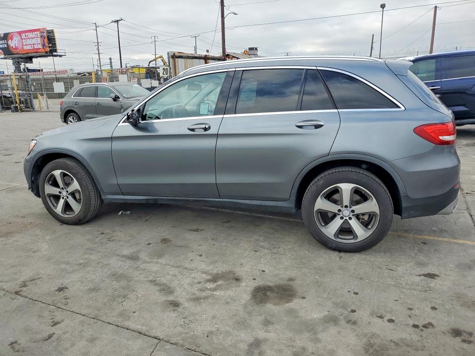 59152056 :رقم المزاد ، WDC0G4JB9HF172775 vin ، 2017 Mercedes-benz Glc مزاد بيع