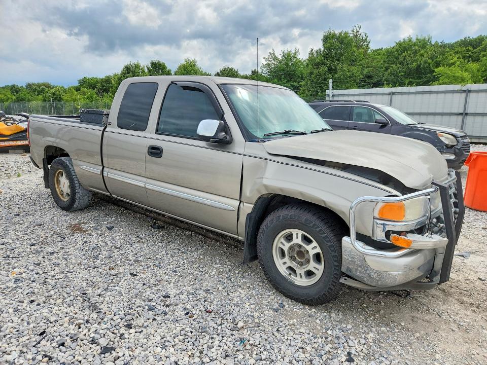 58105596 :رقم المزاد ، 1GTEC19T4YZ365871 vin ، 2000 Gmc New Sierra مزاد بيع