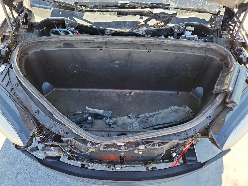 55704196 :رقم المزاد ، 5YJXCAE20JF112872 vin ، 2018 Tesla Model X مزاد بيع