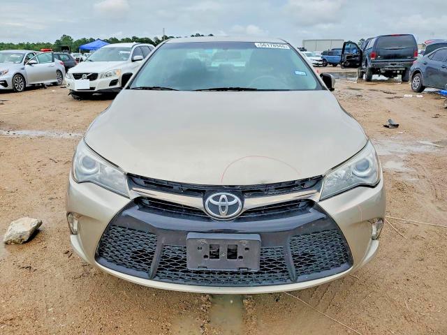 56178946 :رقم المزاد ، 4T1BF1FK6GU125105 vin ، 2016 Toyota Camry مزاد بيع