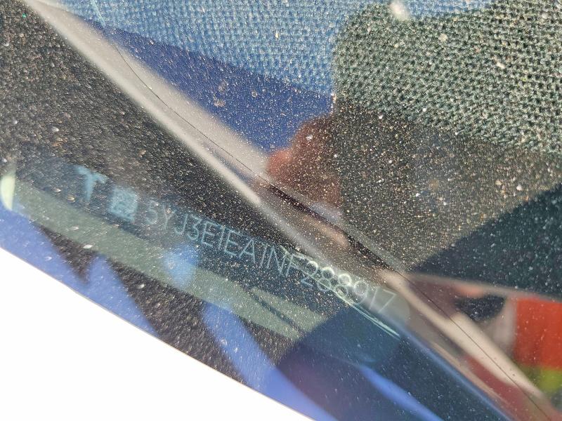 2022 Tesla Model 3 მანქანა იყიდება აუქციონზე, vin: 5YJ3E1EA1NF288917, აუქციონის ნომერი: 55592226