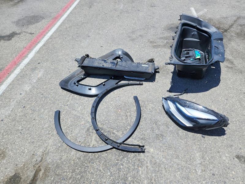 57597116 :رقم المزاد ، 7SAYGDED3RF047901 vin ، 2024 Tesla Model Y مزاد بيع