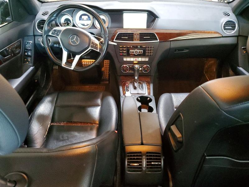 2014 Mercedes-benz C მანქანა იყიდება აუქციონზე, vin: WDDGF8AB4EA925531, აუქციონის ნომერი: 57898926