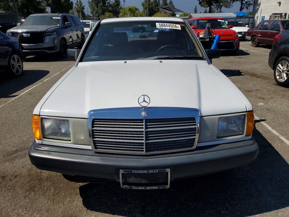 1988 Mercedes-benz 190 მანქანა იყიდება აუქციონზე, vin: WDBDB26D4JF455030, აუქციონის ნომერი: 58844596