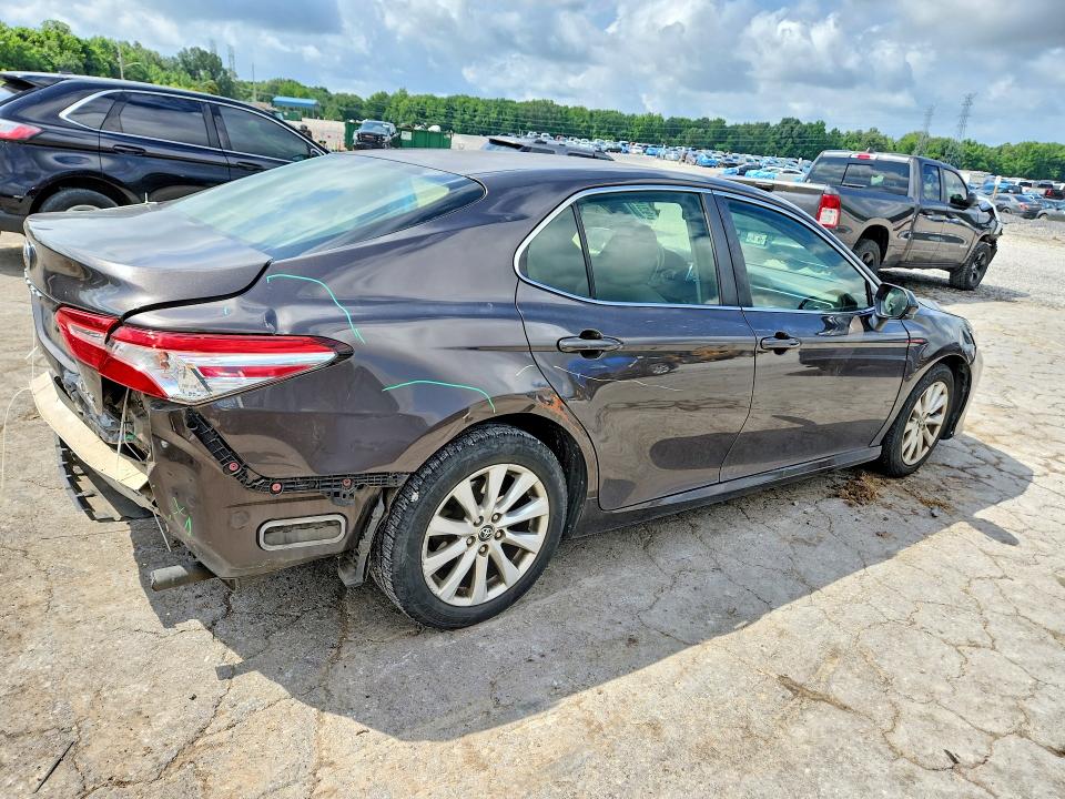 Продаж на аукціоні авто 2018 Toyota Camry, vin: JTNB11HK6J3043884, номер лоту: 56601276