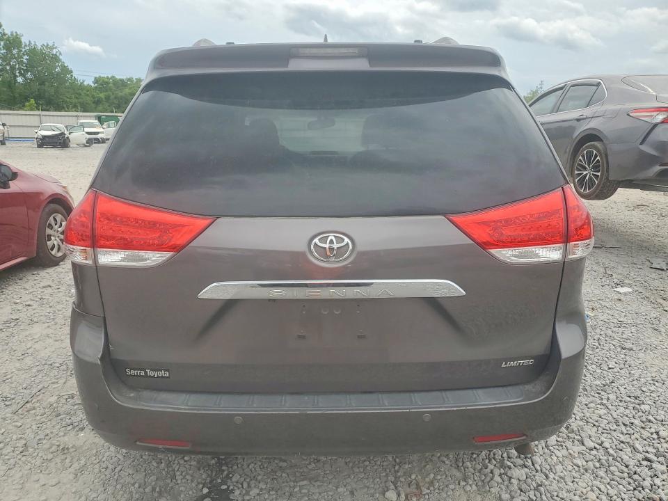 2013 Toyota Sienna მანქანა იყიდება აუქციონზე, vin: 5TDYK3DC4DS327846, აუქციონის ნომერი: 53916616