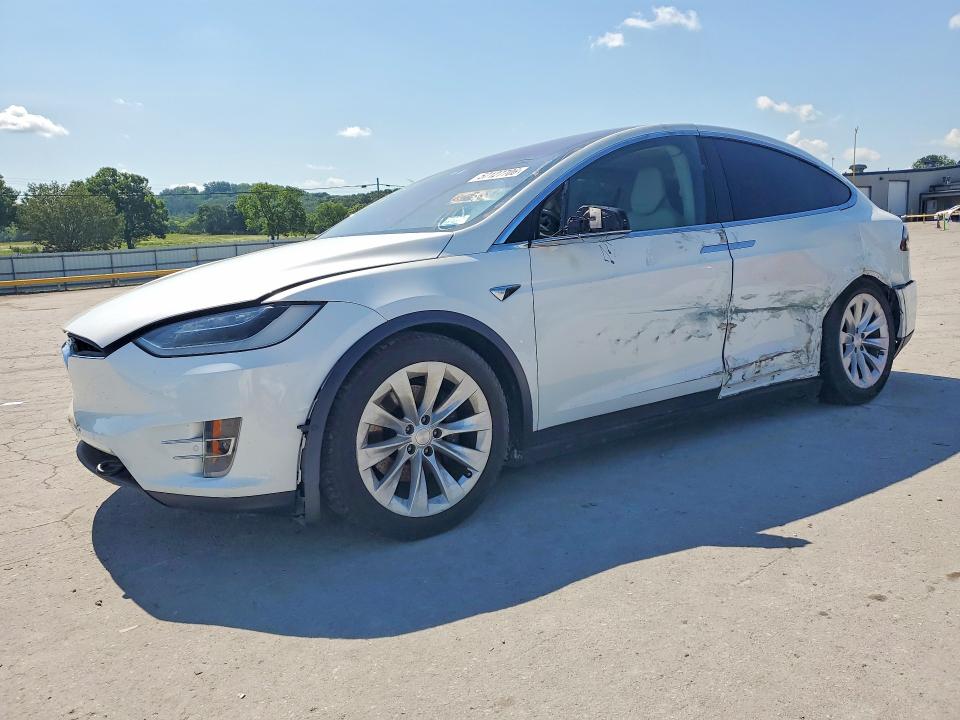 57127706 :رقم المزاد ، 5YJXCAE25KF181347 vin ، 2019 Tesla Model X مزاد بيع