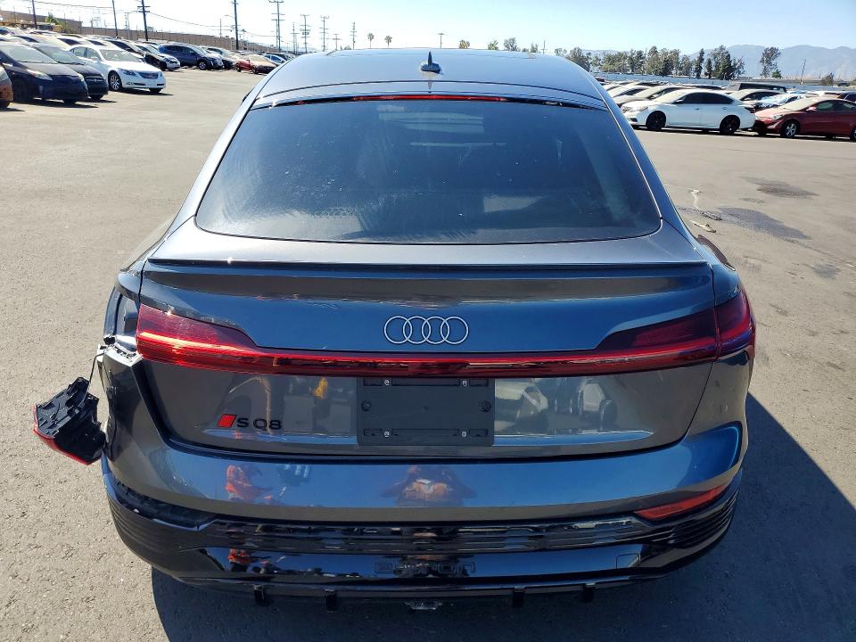 Продаж на аукціоні авто 2024 Audi Sq8 E-tron, vin: WA1DCBGE2RB042199, номер лоту: 57696926