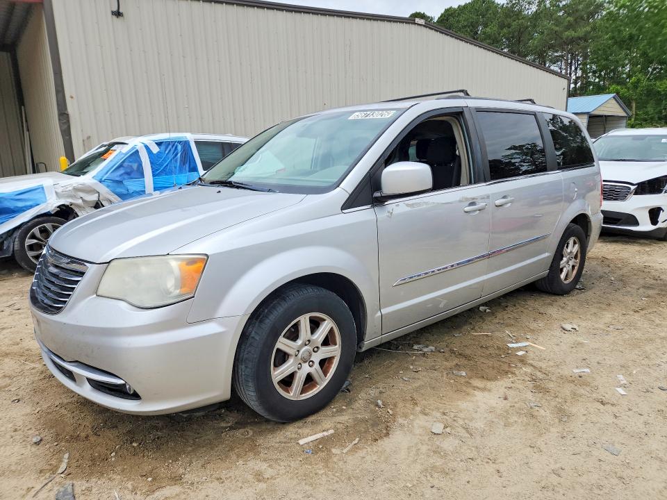56713026 :رقم المزاد ، 2A4RR5DG8BR768359 vin ، 2011 Chrysler Town & Country مزاد بيع