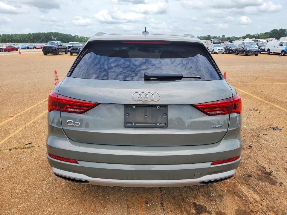 2020 Audi Q3 მანქანა იყიდება აუქციონზე, vin: WA1AECF32L1057401, აუქციონის ნომერი: 58739836