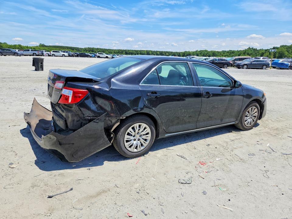 57399526 :رقم المزاد ، 4T1BF1FK4DU220757 vin ، 2013 Toyota Camry مزاد بيع