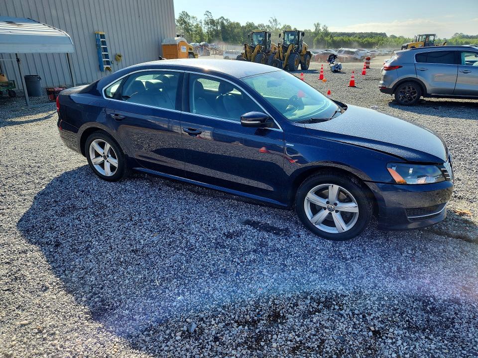 2014 Volkswagen Passat მანქანა იყიდება აუქციონზე, vin: 1VWAS7A3XEC033994, აუქციონის ნომერი: 55208126