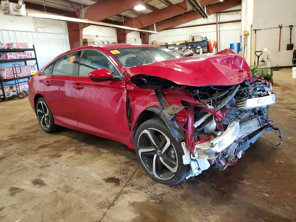 57001936 :رقم المزاد ، 1HGCV1F35JA207552 vin ، 2018 Honda Accord مزاد بيع