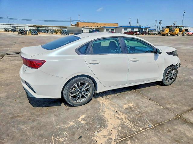 2024 Kia Forte მანქანა იყიდება აუქციონზე, vin: 3KPF24AD0RE779661, აუქციონის ნომერი: 59159406