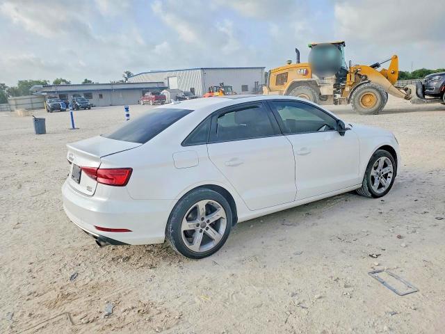 58191246 :رقم المزاد ، WAUB8GFF2H1016435 vin ، 2017 Audi A3 مزاد بيع