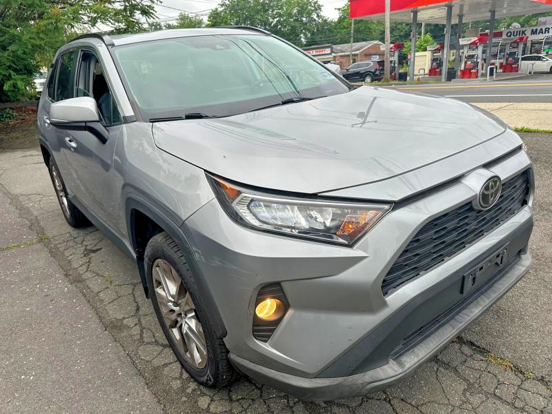 58690046 :رقم المزاد ، 2T3A1RFV5KC056122 vin ، 2019 Toyota Rav4 مزاد بيع
