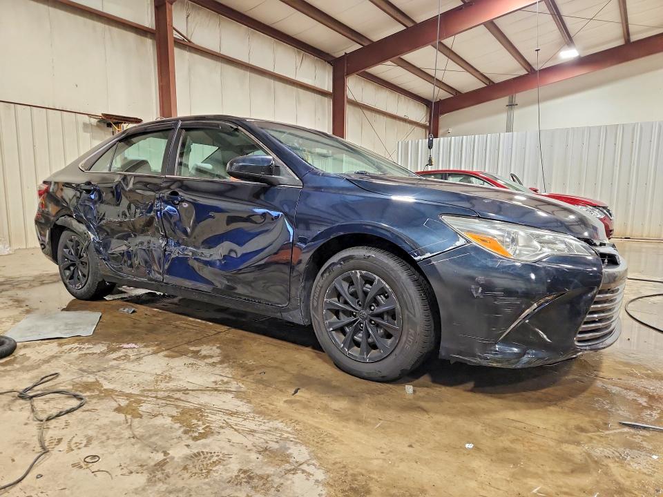 2015 Toyota Camry მანქანა იყიდება აუქციონზე, vin: 4T4BF1FK4FR505886, აუქციონის ნომერი: 58084286