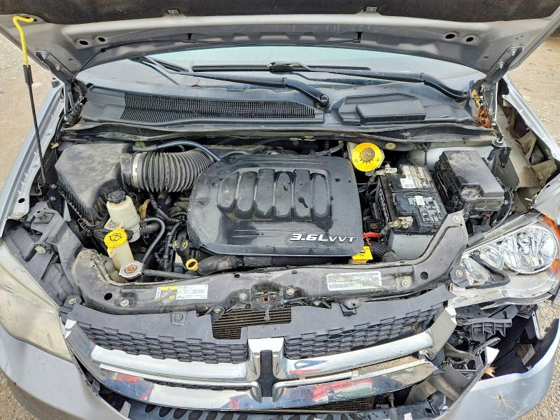 57961296 :رقم المزاد ، 2C4RDGCG8JR266449 vin ، 2018 Dodge Grand Caravan مزاد بيع