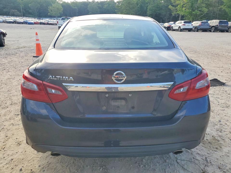 57718076 :رقم المزاد ، 1N4AL3AP4JC120513 vin ، 2018 Nissan Altima مزاد بيع