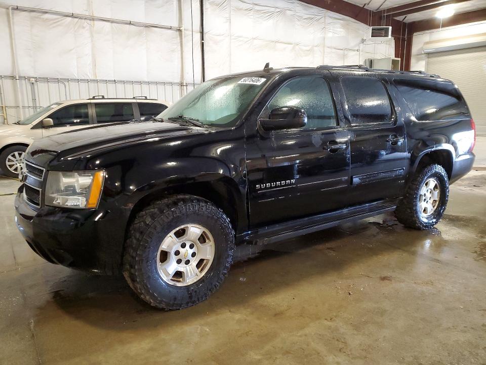 2011 Chev Suburban მანქანა იყიდება აუქციონზე, vin: 1GNSKJE33BR385653, აუქციონის ნომერი: 56816406