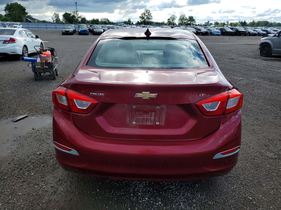 Продажа на аукционе авто 2018 Chevrolet Cruze, vin: 1G1BE5SM4J7233078, номер лота: 57719256