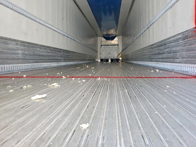 2015 Utility Trailer Vsra Reefe მანქანა იყიდება აუქციონზე, vin: 1UYVS2534GM456313, აუქციონის ნომერი: 59064156