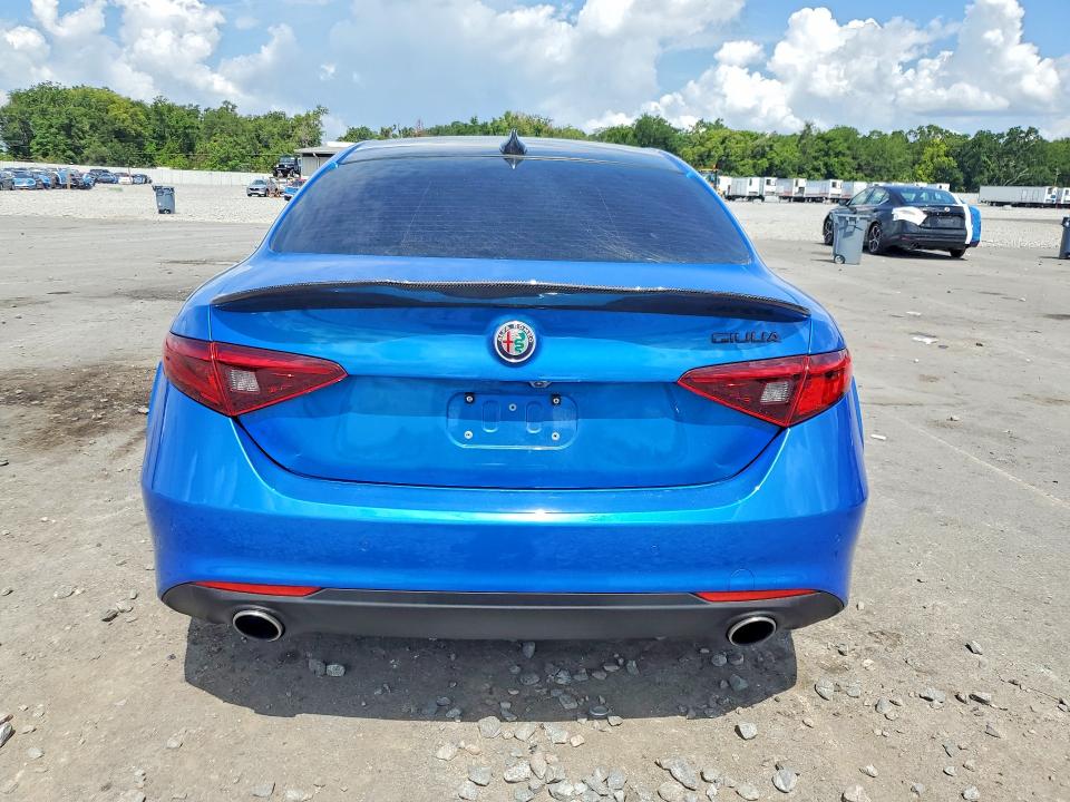 56542416 :رقم المزاد ، ZARFAMAN4M7645875 vin ، 2021 Alfa Romeo Giulia مزاد بيع