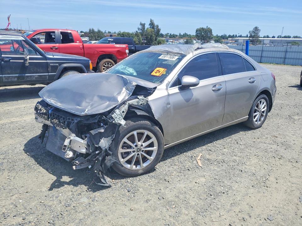 2020 Mercedes-benz A მანქანა იყიდება აუქციონზე, vin: WDD3G4EB4LW039398, აუქციონის ნომერი: 55817686