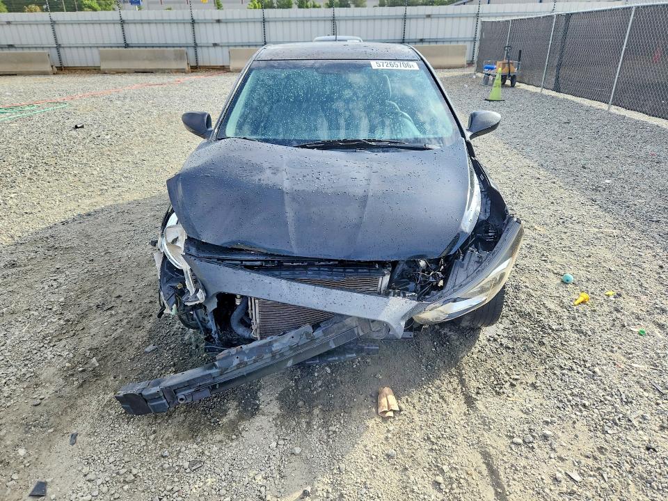 2012 Hyundai Accent მანქანა იყიდება აუქციონზე, vin: KMHCT5AE2CU040410, აუქციონის ნომერი: 57265706