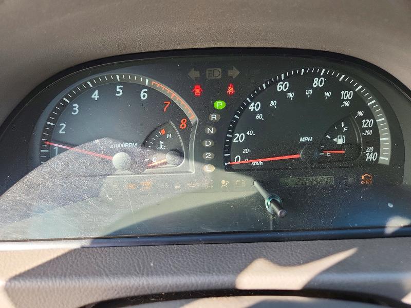 58069596 :رقم المزاد ، JTDBF30K420055841 vin ، 2002 Toyota Camry مزاد بيع