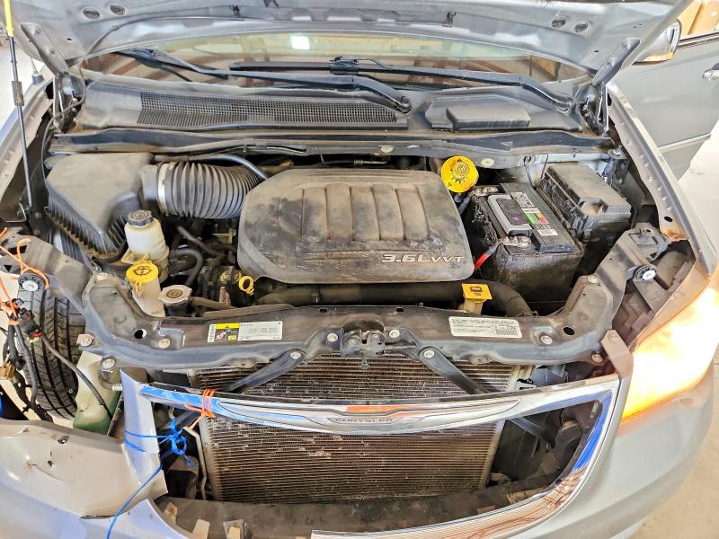 56504726 :رقم المزاد ، 2C4RC1CG4FR506488 vin ، 2015 Chrysler Town & Country مزاد بيع