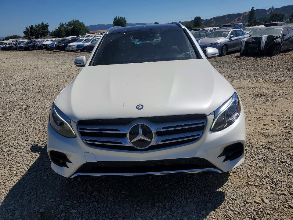 58623626 :رقم المزاد ، WDC0G4KB5HF119117 vin ، 2017 Mercedes-benz Glc مزاد بيع