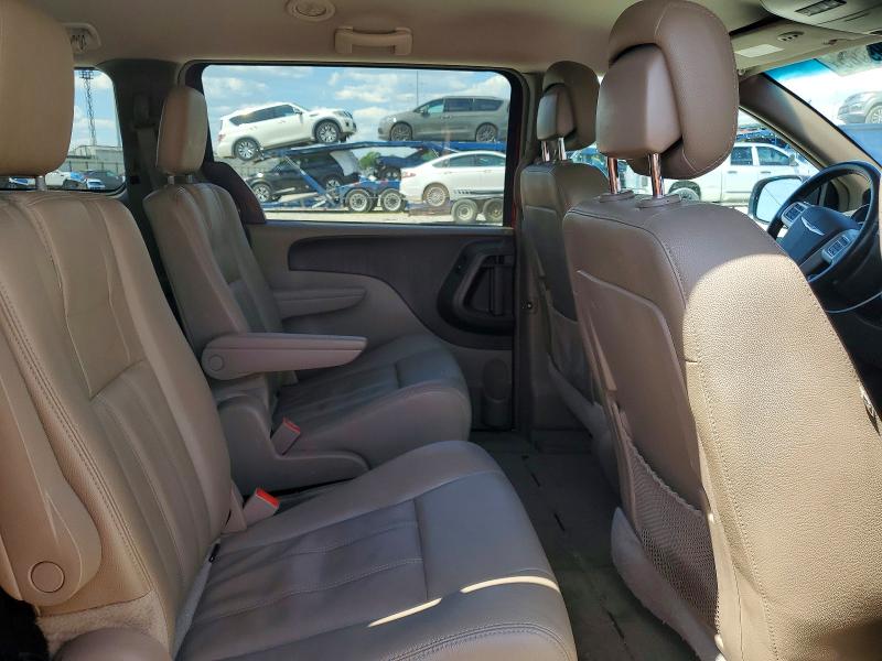 2016 Chrysler Town & Country მანქანა იყიდება აუქციონზე, vin: 2C4RC1BG5GR245858, აუქციონის ნომერი: 56099066