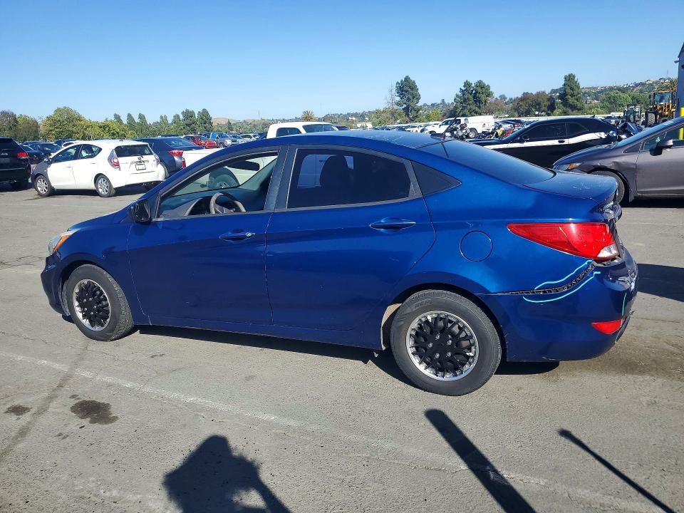 2015 Hyundai Accent მანქანა იყიდება აუქციონზე, vin: KMHCT4AE4FU819869, აუქციონის ნომერი: 55455326
