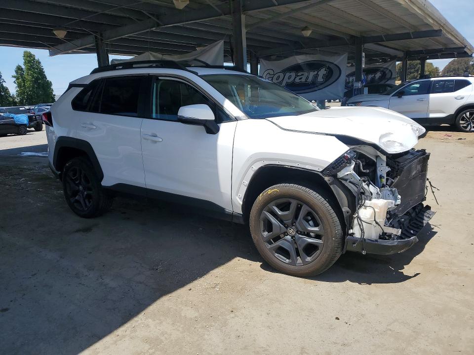 56696456 :رقم المزاد ، 2T3J1RFV9RW465796 vin ، 2024 Toyota Rav4 مزاد بيع