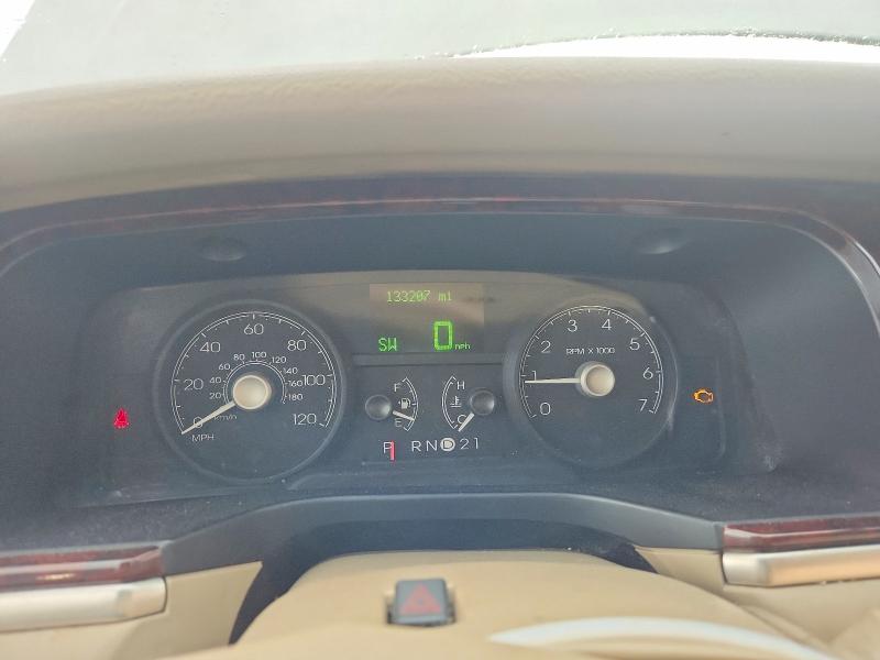 57414096 :رقم المزاد ، 1LNHM82V96Y620737 vin ، 2006 Lincoln Town Car مزاد بيع