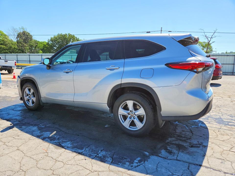 Продажа на аукционе авто 2022 Toyota Highlander, vin: 5TDZZRAH2NS113801, номер лота: 56122526