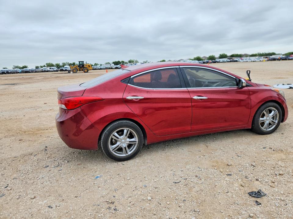 2013 Hyundai Elantra მანქანა იყიდება აუქციონზე, vin: 5NPDH4AE5DH323822, აუქციონის ნომერი: 55916756