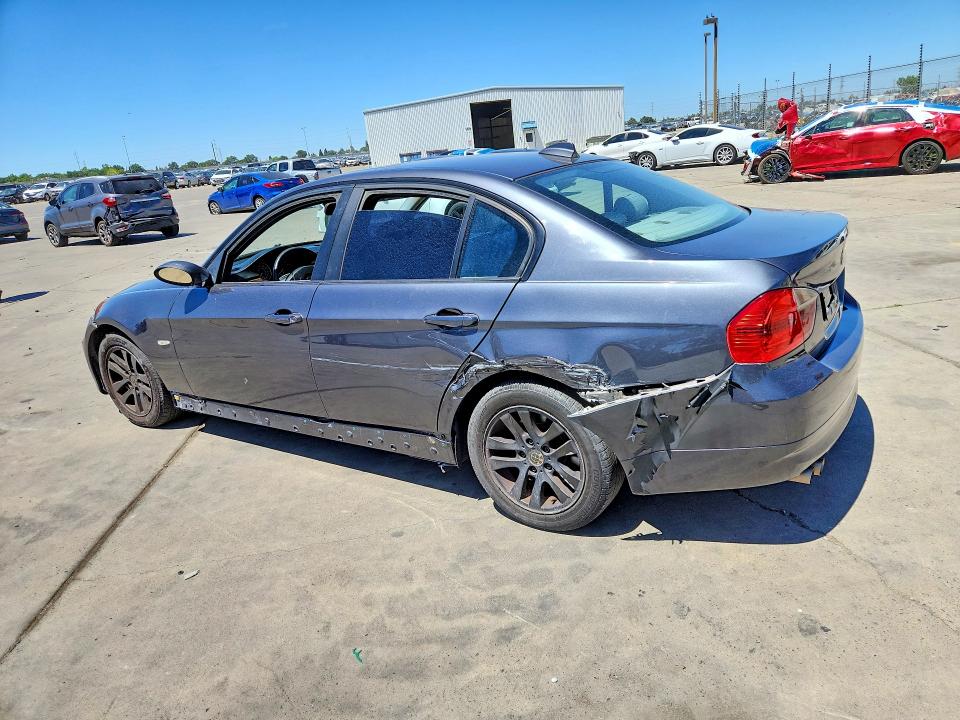 2007 Bmw 328 მანქანა იყიდება აუქციონზე, vin: WBAVC53557FZ73011, აუქციონის ნომერი: 57056166