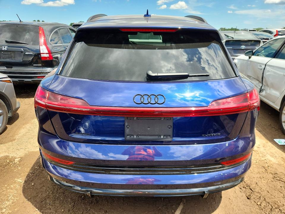 57887576 :رقم المزاد ، WA1VABGEXNB027048 vin ، 2022 Audi E-tron مزاد بيع