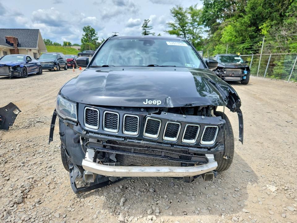 57617676 :رقم المزاد ، 3C4NJDBB3LT217395 vin ، 2020 Jeep Compass مزاد بيع