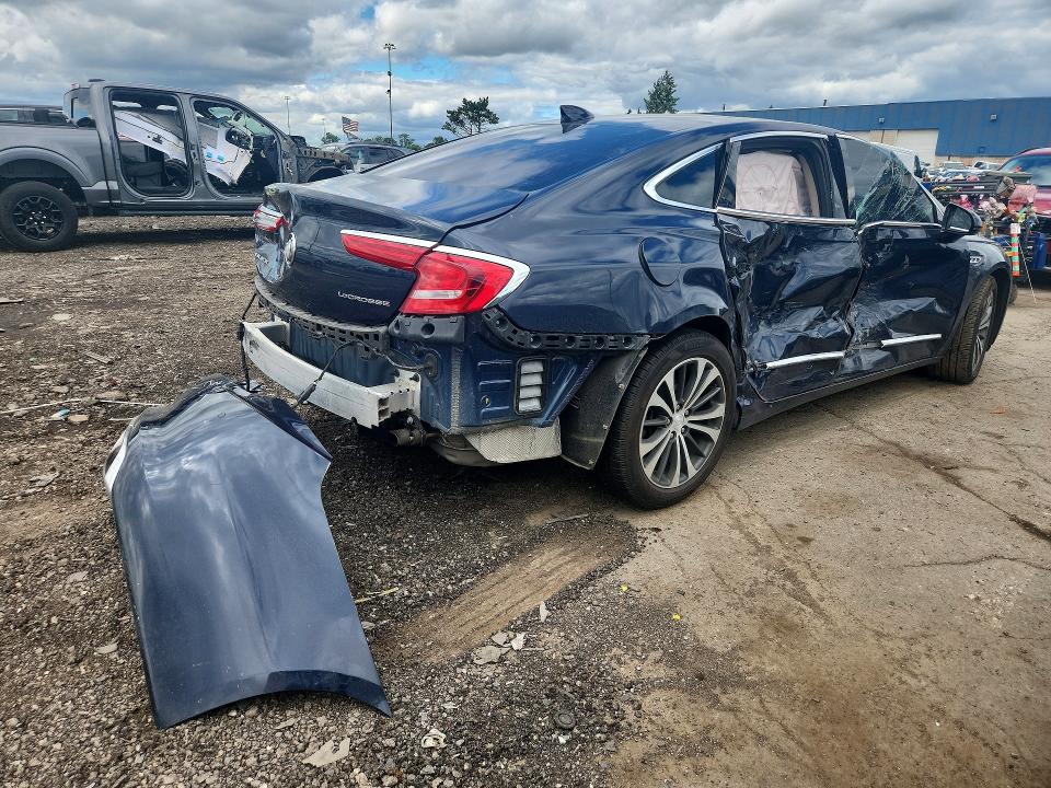 57684886 :رقم المزاد ، 1G4ZP5SS0HU177808 vin ، 2017 Buick Lacrosse مزاد بيع