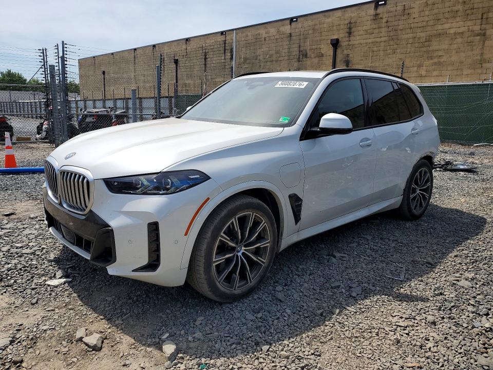 56082876 :رقم المزاد ، 5UX43EU05R9U15631 vin ، 2024 Bmw X5 مزاد بيع