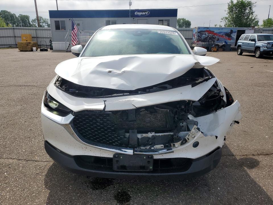 2020 Mazda Cx-30 მანქანა იყიდება აუქციონზე, vin: 3MVDMBDL1LM131864, აუქციონის ნომერი: 55943526