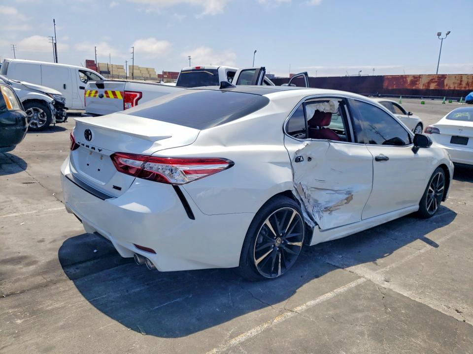 2020 Toyota Camry მანქანა იყიდება აუქციონზე, vin: 4T1KZ1AK7LU045501, აუქციონის ნომერი: 57431046
