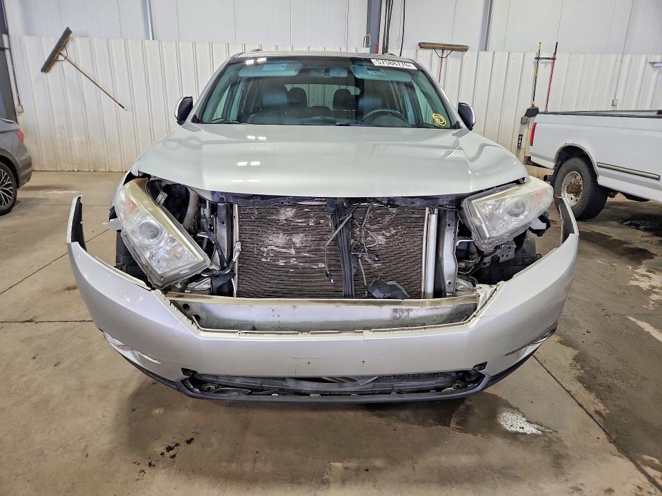 2013 Toyota Highlander მანქანა იყიდება აუქციონზე, vin: 5TDDK3EH8DS216015, აუქციონის ნომერი: 57588776