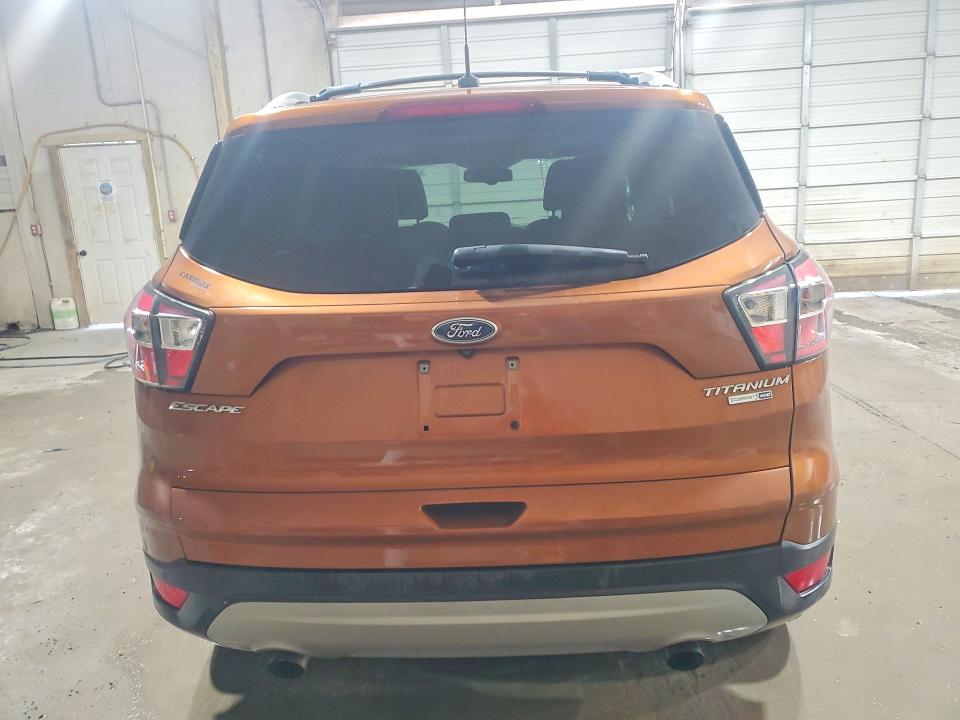 2017 Ford Escape მანქანა იყიდება აუქციონზე, vin: 1FMCU9J92HUA17708, აუქციონის ნომერი: 57689346