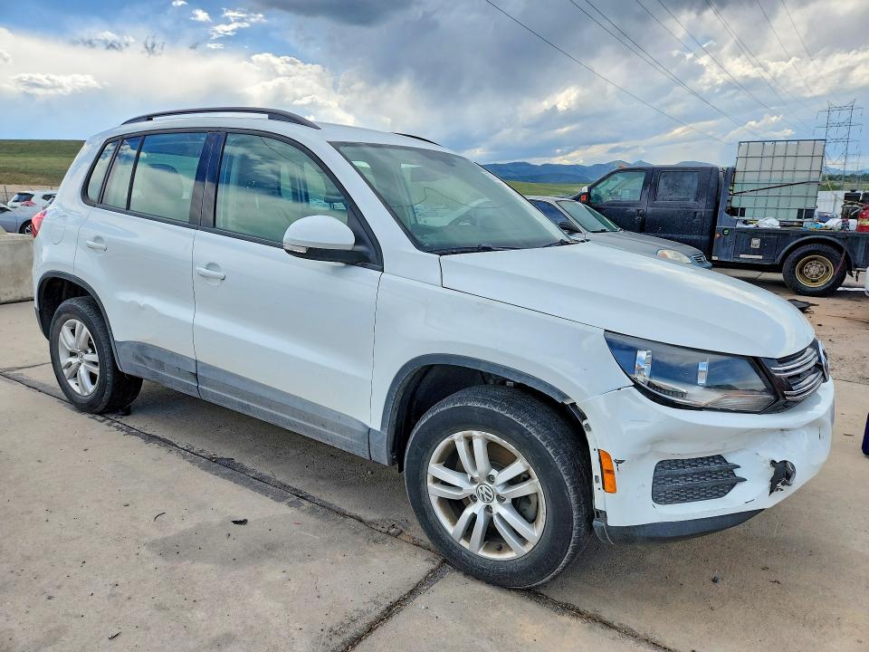 Продаж на аукціоні авто 2017 Volkswagen Tiguan, vin: WVGBV7AX9HK039065, номер лоту: 55754826
