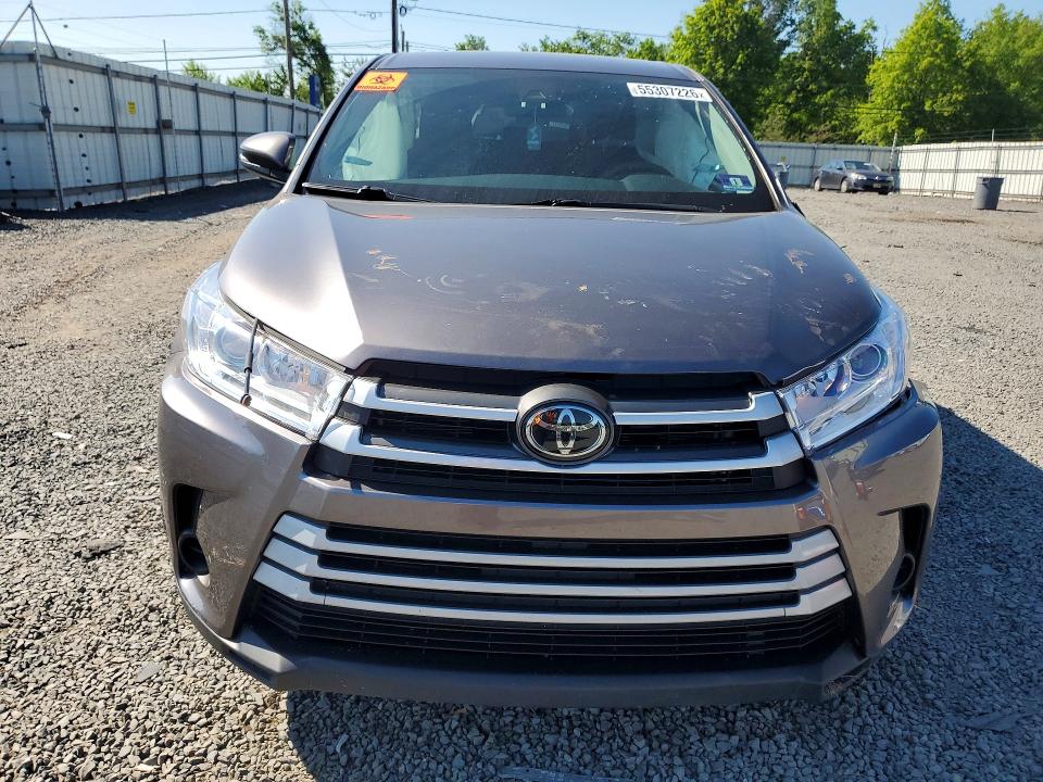 55307226 :رقم المزاد ، 5TDBZRFH9KS747483 vin ، 2019 Toyota Highlander مزاد بيع